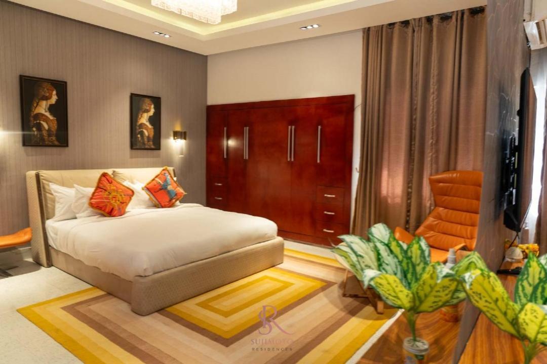 Sujimoto Residences Macdonald Lagos Bagian luar foto