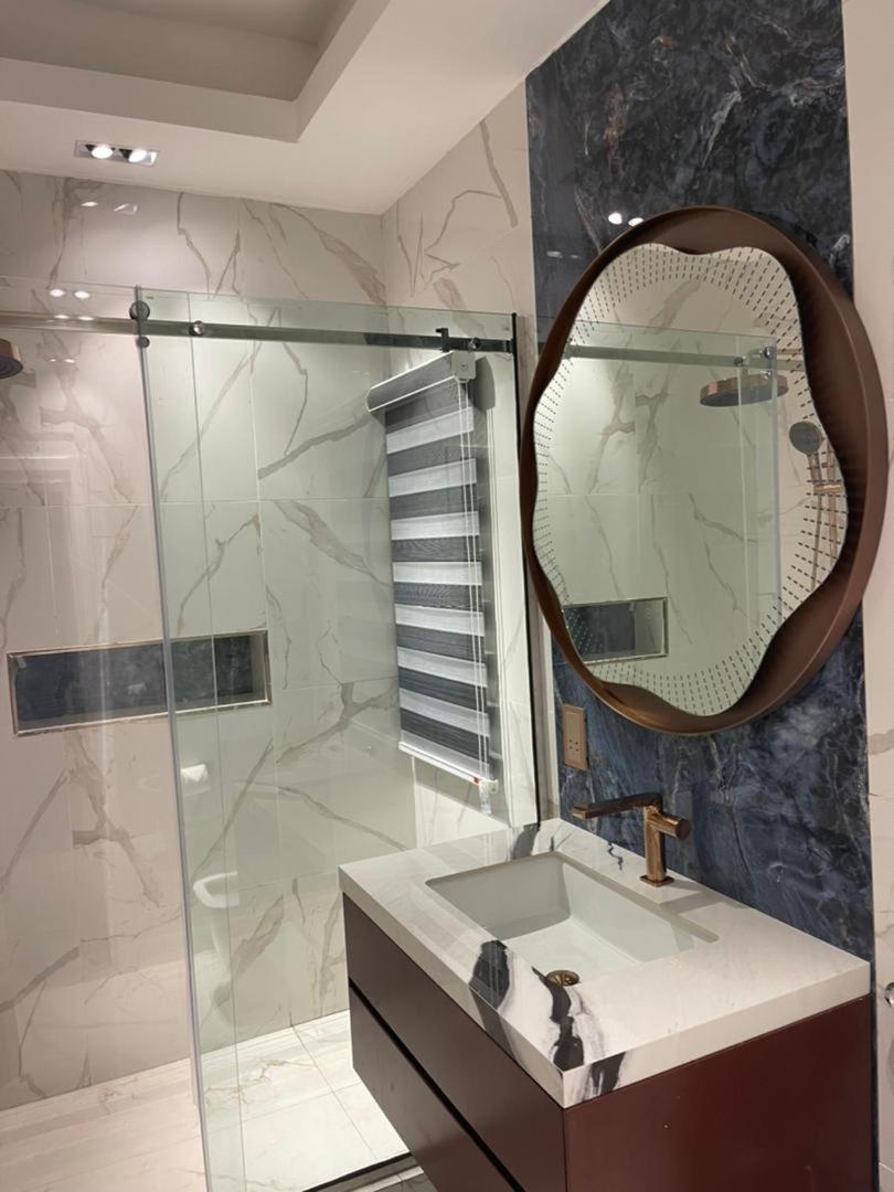 Sujimoto Residences Macdonald Lagos Bagian luar foto