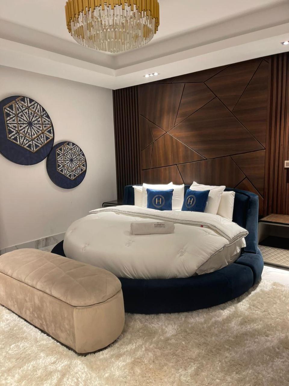 Sujimoto Residences Macdonald Lagos Bagian luar foto